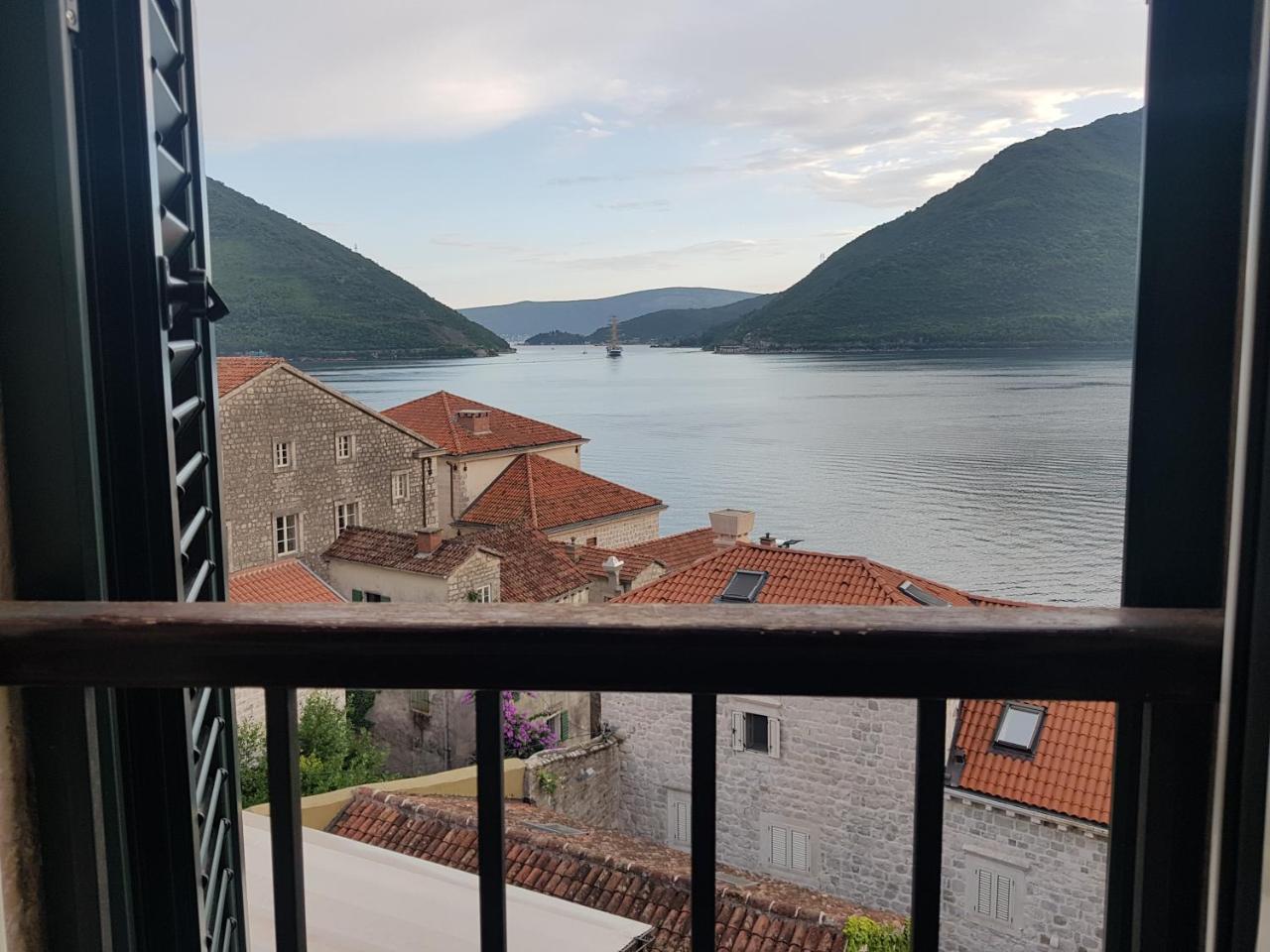 Gudelj Apartments Perast Kültér fotó